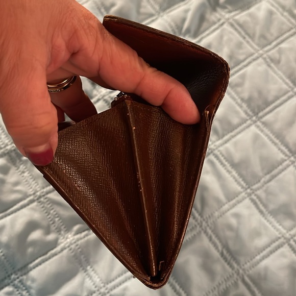 Monogram Sarah Wallet - Picture 7 of 9